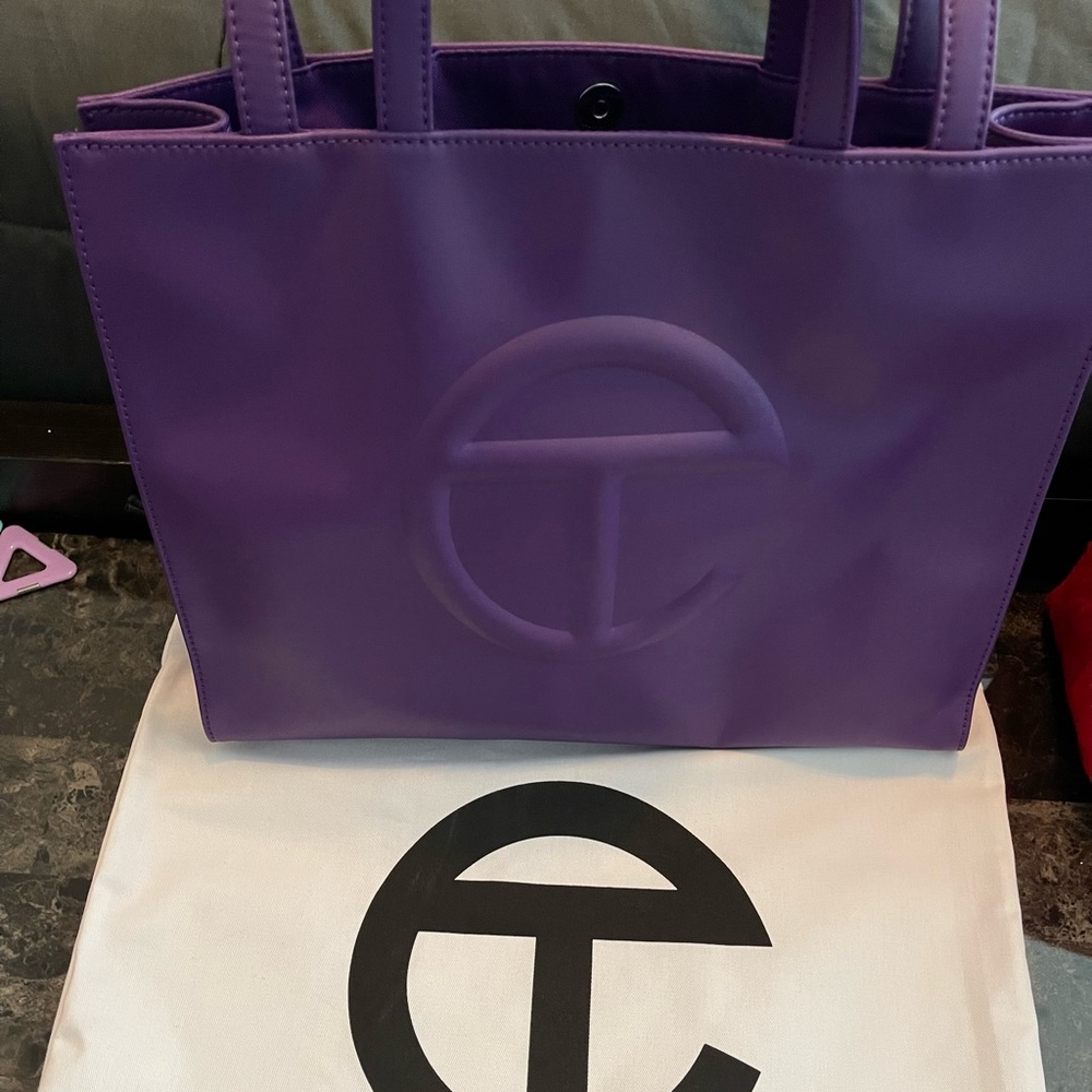 Medium Grape Telfar